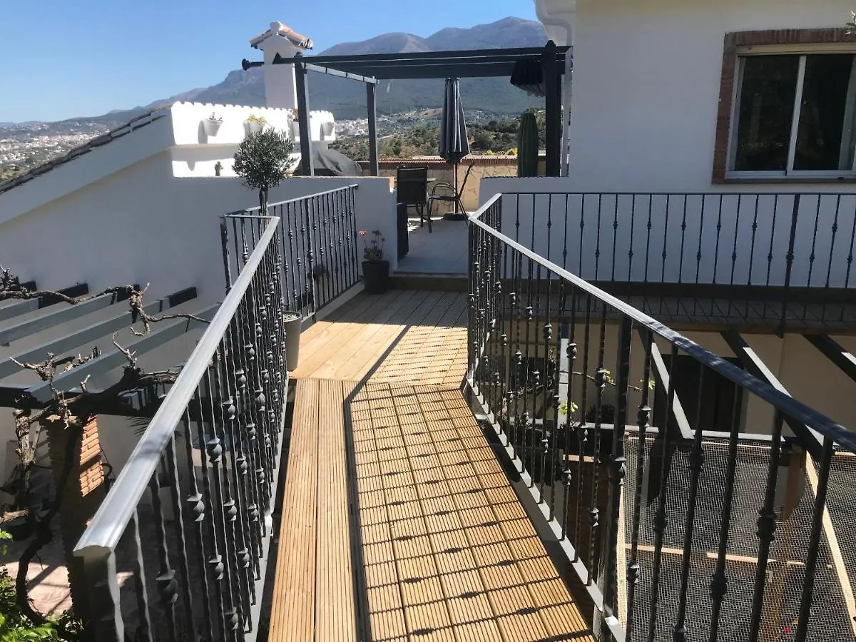 Studio Views Apartment, Cortijo Fruitful Hills Malaga Apartment