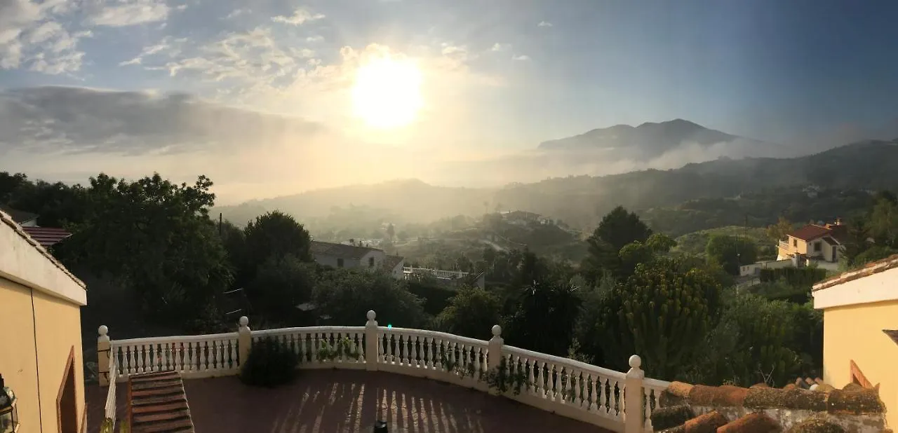 Apartment Studio Views Apartment, Cortijo Fruitful Hills Malaga