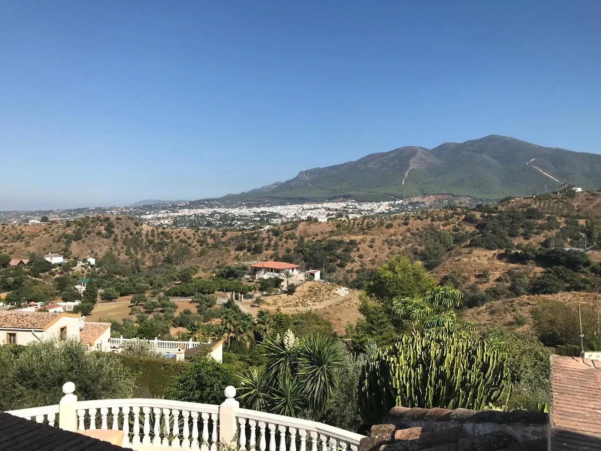 Studio Views Apartment, Cortijo Fruitful Hills Malaga Apartment
