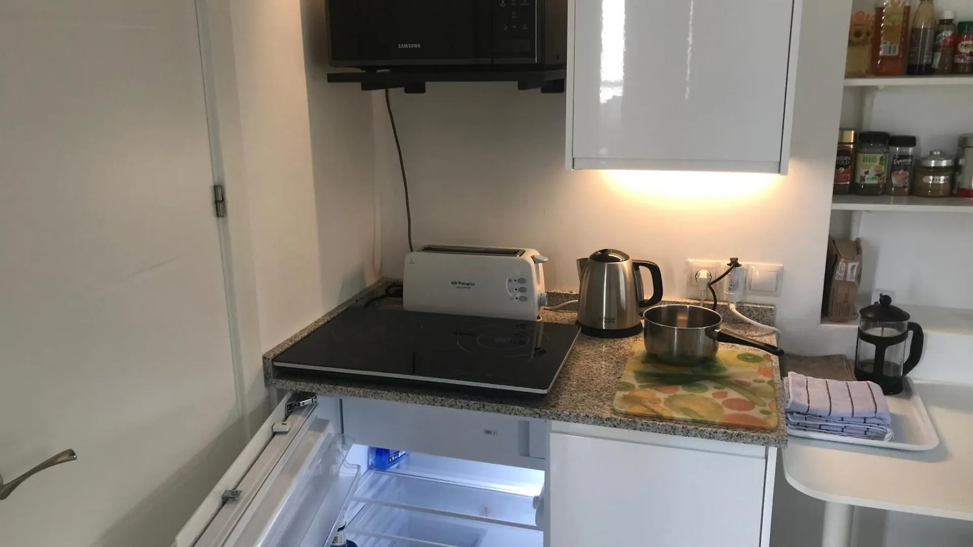 Apartment Studio Views Apartment, Cortijo Fruitful Hills Malaga Spain